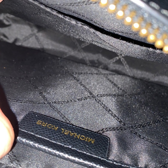 Michael Kors Jet Set Crossbody - Picture 9 of 11